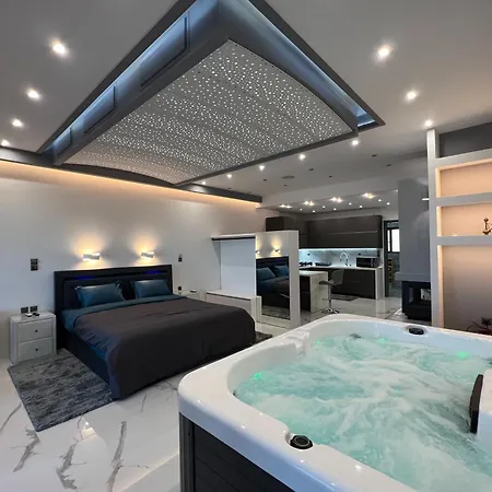 Seafront Luxury With Jacuzzi & Sauna *