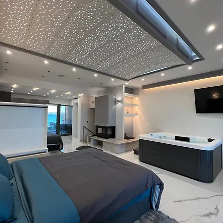 アパート Seafront Luxury With Jacuzzi & Sauna *