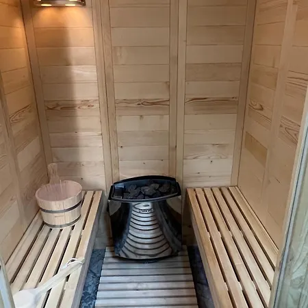 Seafront Luxury With Jacuzzi & Sauna Apartment